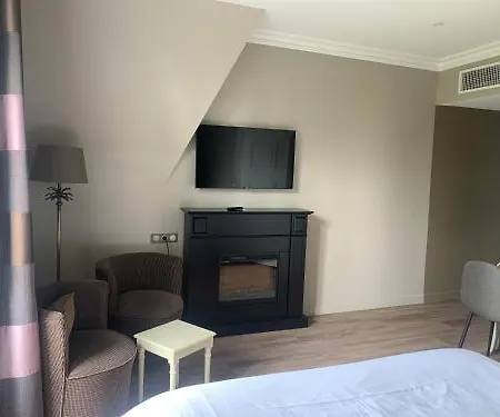 Hotel Augeval De Charme &