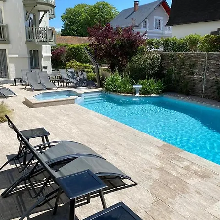 Augeval De Charme & Deauville
