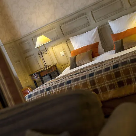 Hotel Augeval De Charme&spa 3*