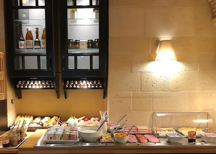 Hotel Augeval De Charme &