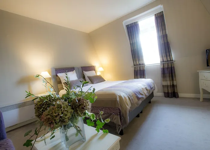 Augeval De Charme & Hotel 3*