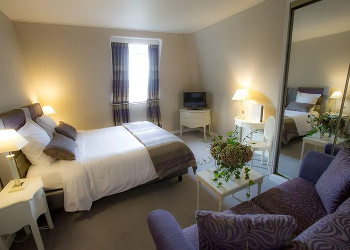 Hotel Augeval De Charme &