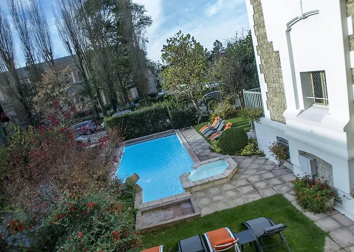 Augeval De Charme & Hotel Deauville