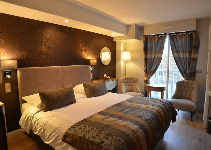 Hotel Augeval De Charme &