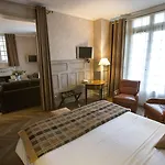 Augeval De Charme & Ξενοδοχείο Ντοβίλ