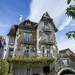 Augeval De Charme &