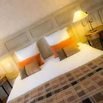 Hotell Augeval De Charme & 3*