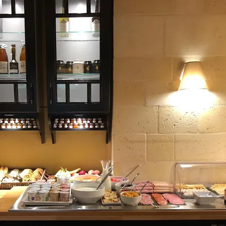 Hotel Augeval De Charme &