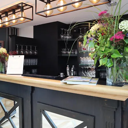 Augeval De Charme & 3* Deauville