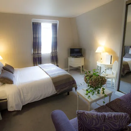 Hotel Augeval De Charme &