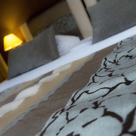 Hotell Augeval De Charme & Deauville