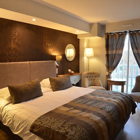 Hotell Augeval De Charme &