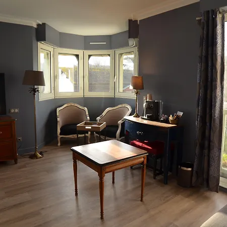 Hotel Augeval De Charme &