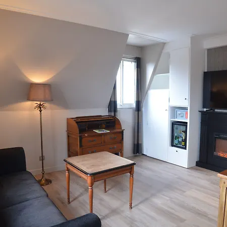 Hotell Augeval De Charme & Deauville