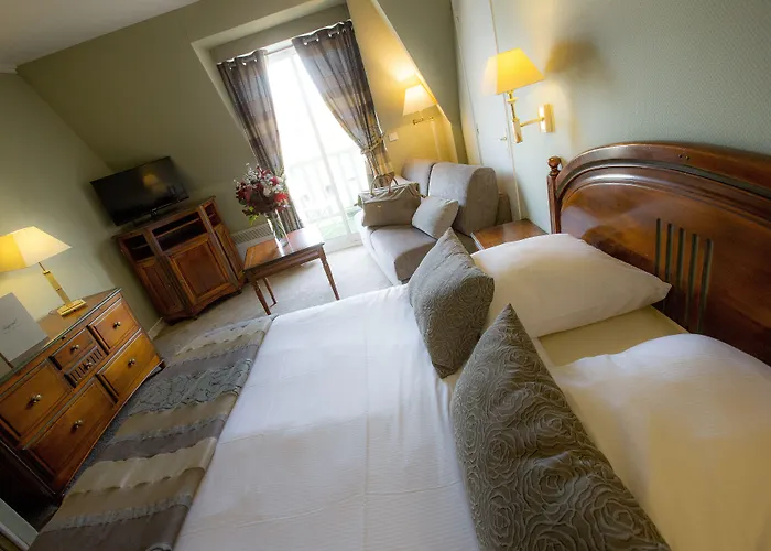 Augeval De Charme & 3* Deauville