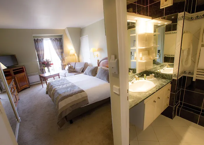 Augeval De Charme & ドーヴィル