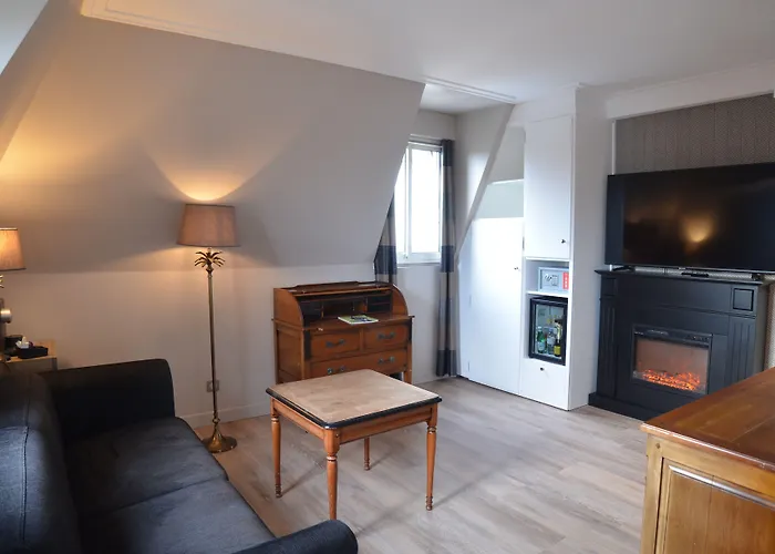 Hotell Augeval De Charme & Deauville